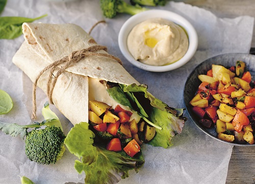 Grön wrap med hummus